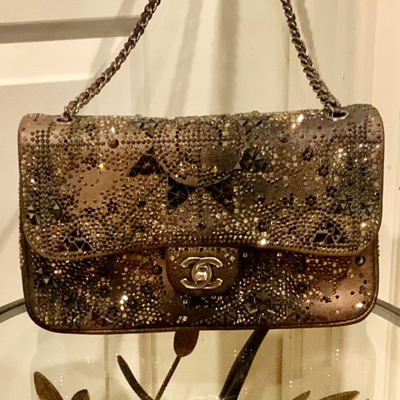 Chanel handbag - Picture 4 of 15